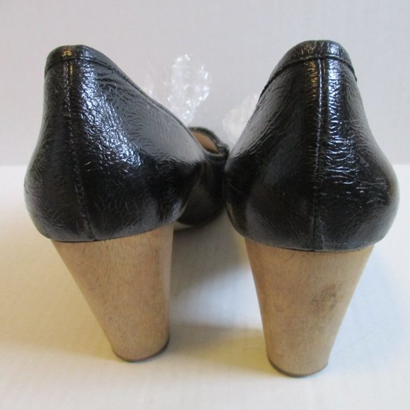 *Enzo Angiolini Black Patent Crinkle 'Probably' Round Toe Pumps - Picture 5 of 9